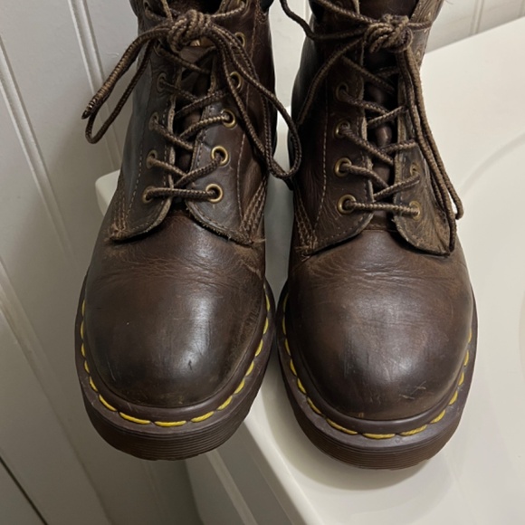 Doc Martens boots - Picture 3 of 10